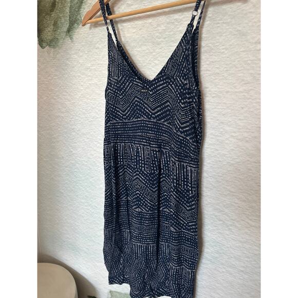 Preloved RVCA Mini Dress - Picture 2 of 3